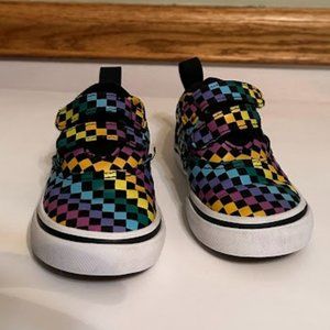 Kids Vans Doheny Sneaker, Rainbow, size 7T